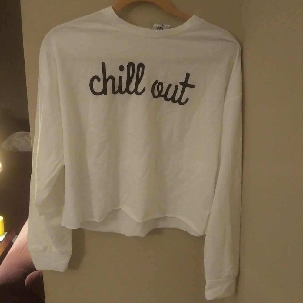 White long sleeve crop top